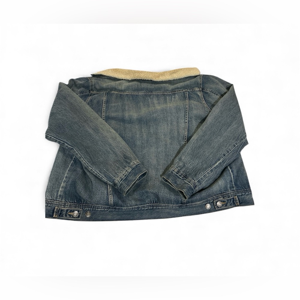 Old Navy Denim Jacket with Sherpa Lining - Picture 2 of 7
